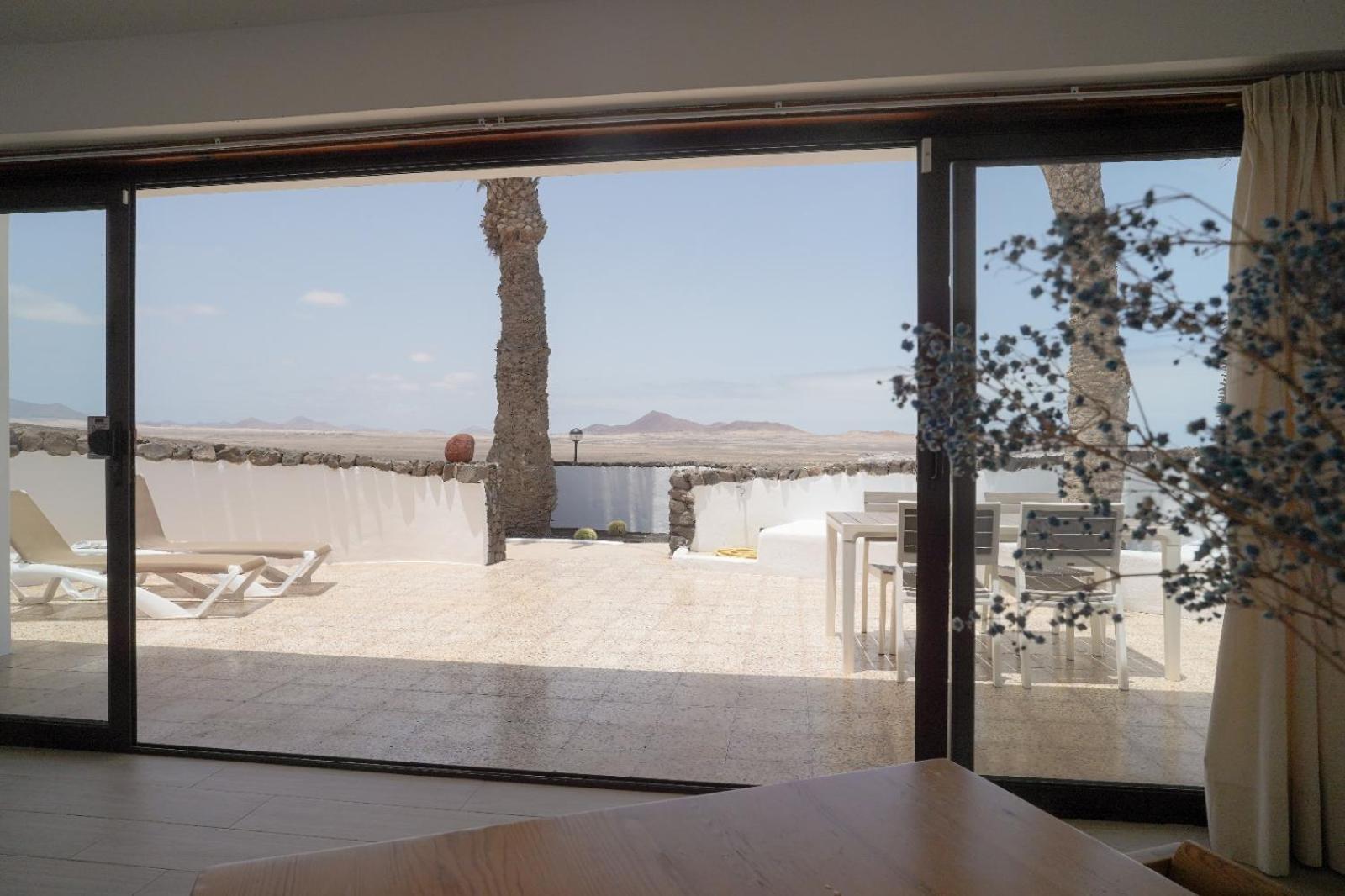 Bungalow Con Vistas Al Mar Famara Exterior foto